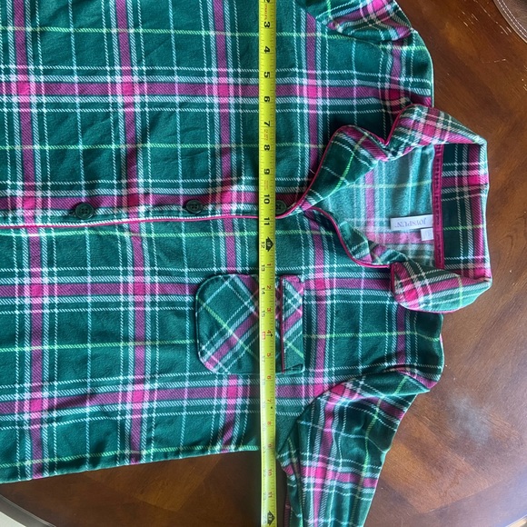 2 velour pajama sets! Like New! sz S - Picture 5 of 7